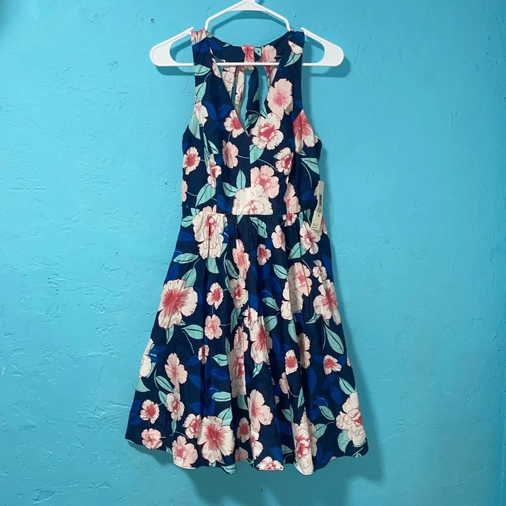 Eliza J Navy Floral Backless Dress size 4p - Picture 2 of 8
